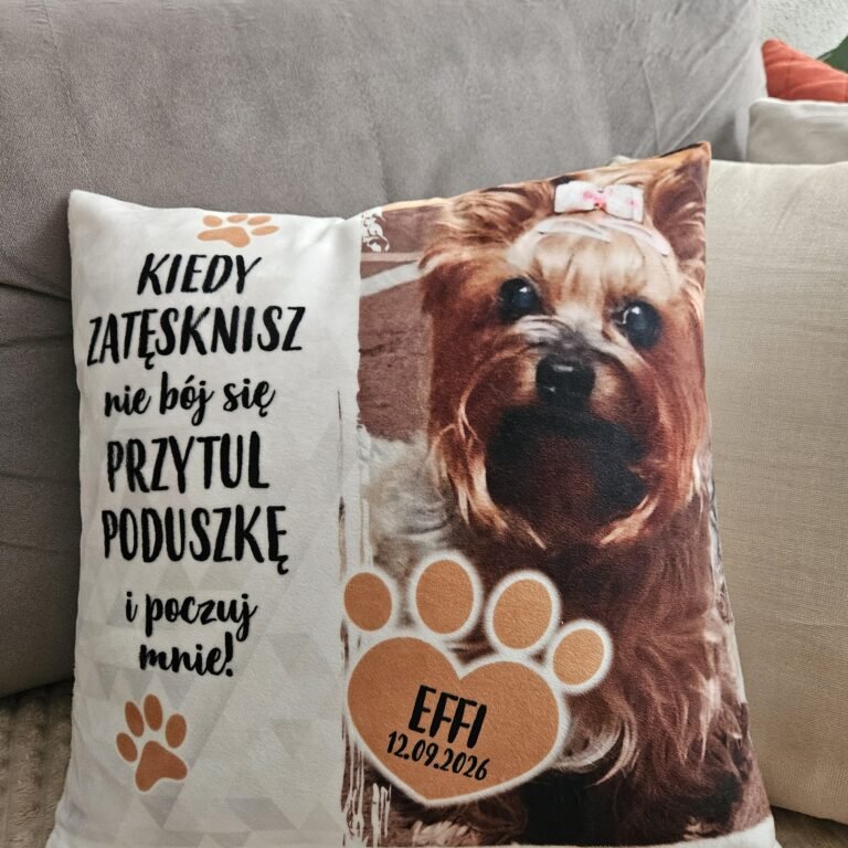 situation — Poduszka ze zdjęciem Twojego pupila – z imieniem i datą, 40 × 40 cm
