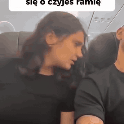 gif — Skręcana poduszka podróżna – zwijana w płaski krążek
