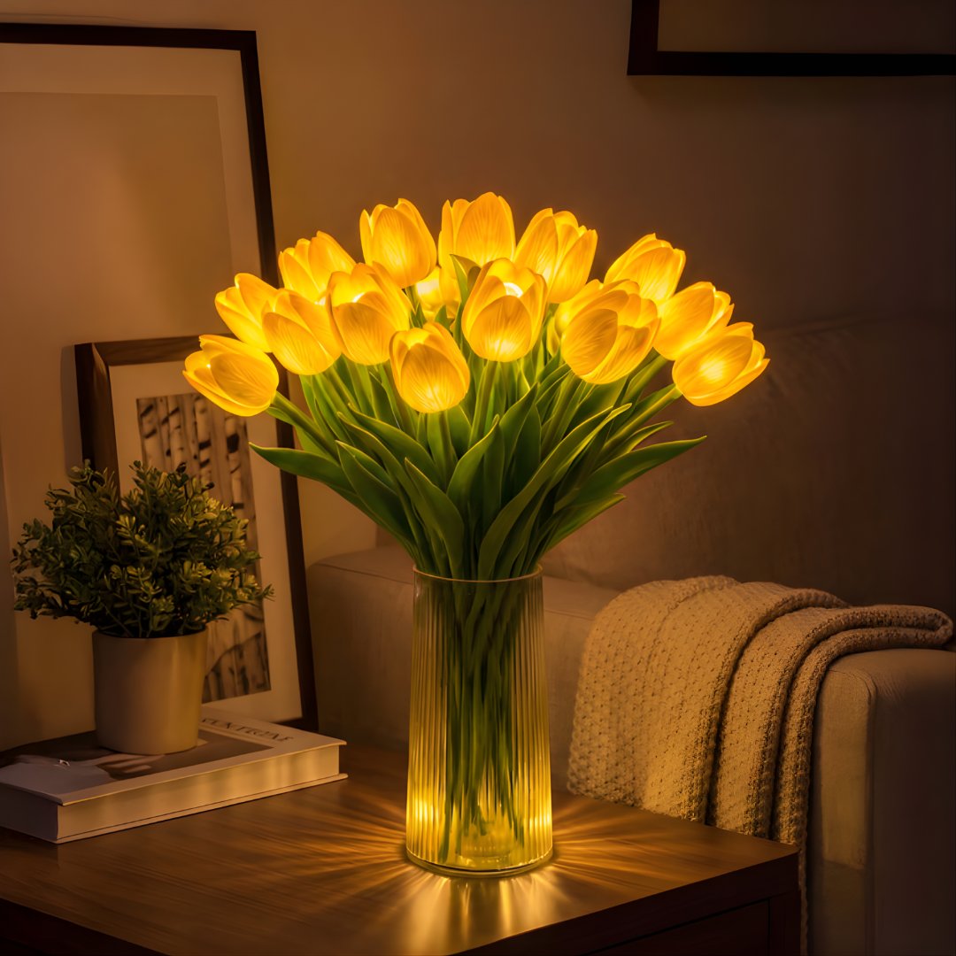 couleur Żółty — Lampka Bukiet Tulipanów LED – tulipany w szklanym wazonie, które nigdy nie więdną